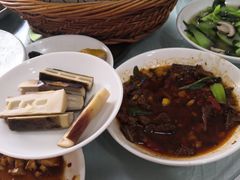 -天乐农家鱼头王(天目湖店)