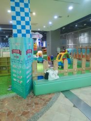 -积木王国(老虎城欢乐购物中心店)