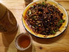 -拈签一笑黄牛肉辣卤串串