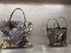 -三宅一生 (阪急梅田本店)