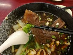 -尊品原汁牛肉面