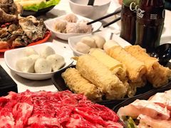 -鲜入围煮花胶鸡海鲜火锅