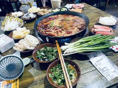 -黄潇洒老火锅(九眼桥宏济巷店)