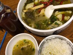 -渝是乎川渝小炒(新世界百货望京店)