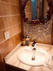 -静博士养生美容连锁