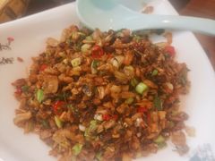 -有红鸡毛店·川菜(建设路店)