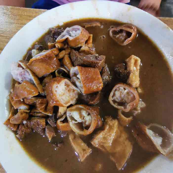 黄寺卤煮·黄寺喝酒公司-"卤煮没有北新桥好吃,但是烙饼肘子太惊艳的.