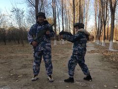 -亲兄弟真人CS团建拓展基地