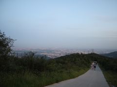 -鬼笑石后山停车场