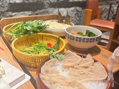 -巴奴毛肚火锅(龙湖锦艺城店)