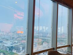-怡豪大饭店·银顶旋转餐厅