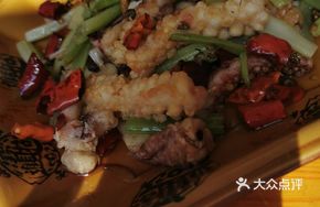 Squid Flowers Stir-fried with Celery