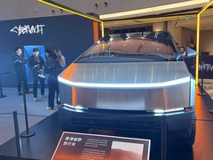 -TESLA 特斯拉(上海太古汇体验店)