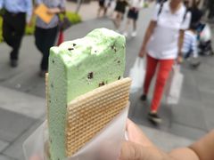 -詹爷爷乌节路街头冰淇淋