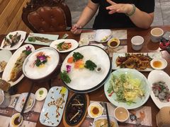 -青瓦餐厅·生鱼片·韩园烤肉(西塔店)