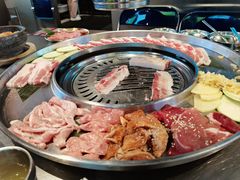 -哈哈碳都·牛肋条无限自助烤肉(台江万达店)