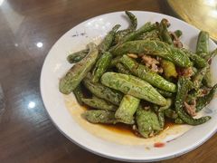 -芦茨金富饭庄·25年老字号·专做稻草鸡