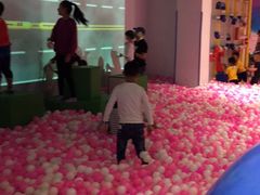 -蒙特利亲子乐园