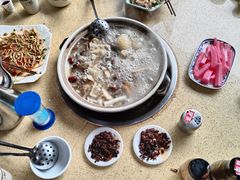 -东巴谷野生菌火锅餐厅