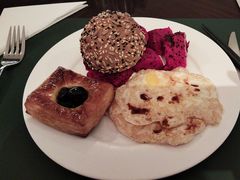 -中航泊悦酒店·云庭咖啡厅(虹桥机场T2店)