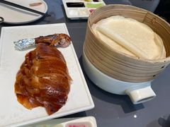 酥不腻烤鸭-小大董·烤鸭(观景餐厅·南京西路店)