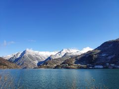 -硗碛藏寨·神木垒景区