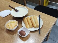 -三好食堂(煎饺·馄饨·肉饼米线·盛世广场店)