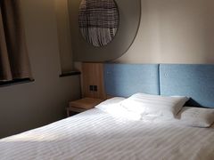 -如家酒店·neo(长沙步行街黄兴广场地铁站店)