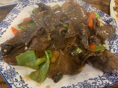 野山菇炒五花-卧龙堡客栈·中餐厅(古北水镇店)