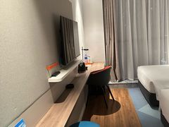 -珠海拱北口岸智选假日酒店