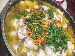 -山城外·非遗酸菜鱼(蜀都万达店)