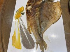 -赶海部落海鲜城(海阳路店)