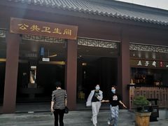 -慈城服务区-停车场