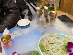 -三十出头鲜货火锅(邛崃店)