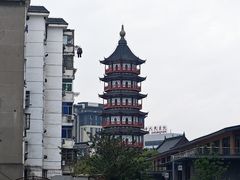 -绳金塔