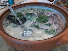 魚头豆腐汤-旭龙鱼头王(航华店)