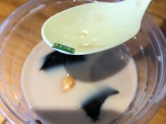 -八婆婆烧仙草(曾厝垵店)