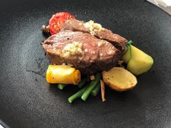 低温小牛柳扒时蔬-新月酒店-西餐厅