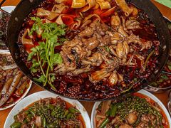 -鸿顺老铁锅美蛙鱼府(解放碑店)