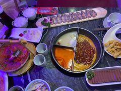 -热火朝天鲜切牛肉火锅(南强街巷店)