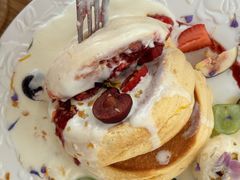 -Mark&Mars Restaurant