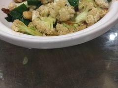 -大鸭梨烤鸭店(金顶街店)