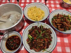 -荆九爷爆炒桥头三嫩(云南北路店)