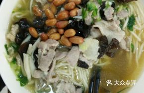 Dongting Mushroom Pork Noodles