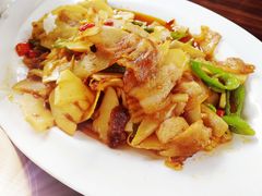竹胎儿回锅肉-漫山居私汤民宿全竹宴