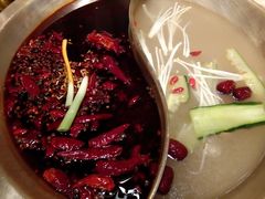 鸳鸯锅-潮火锅·麻辣牛肉火锅(观音桥方圆·LIVE店)
