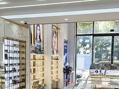 -世纪大明眼镜·林德伯格·蔡司官方授权店(武昌旗舰店)
