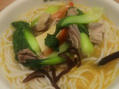 -蒙自源米线大王(花园城商场店)