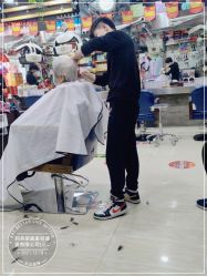 -阿兵荣辉美容理发有限公司