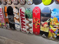 -聚点滑板SPOT SKATE(常熟路店)